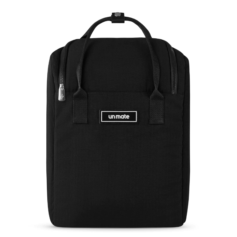 Mochila matera antidesgarro negra.